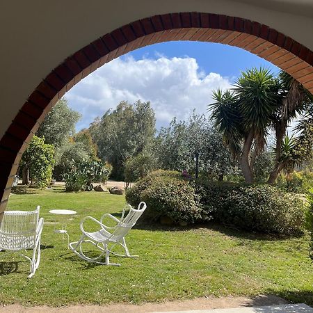Bidd'E Majori Bed & Breakfast San Priamo Bagian luar foto