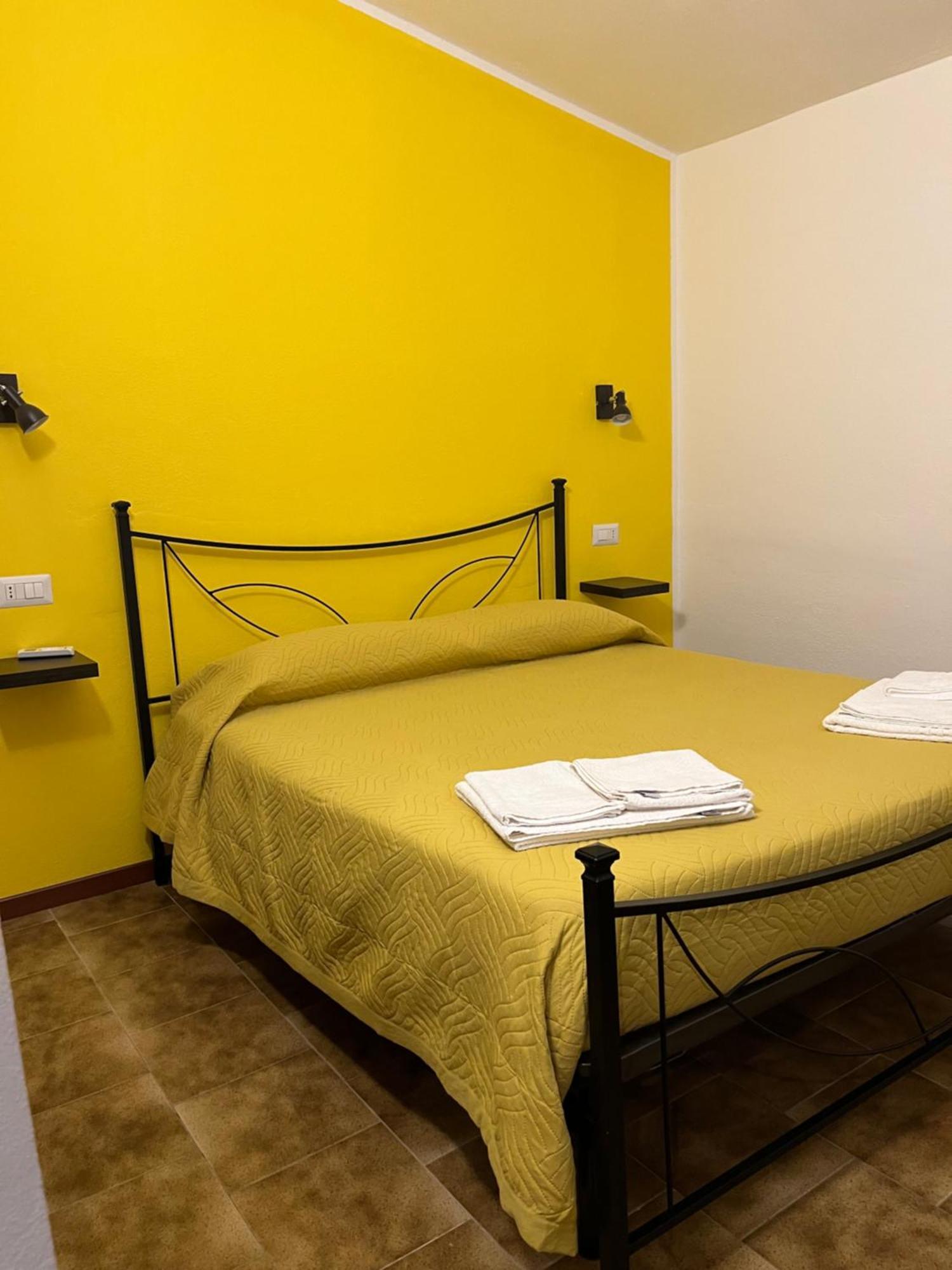Bidd'E Majori Bed & Breakfast San Priamo Bagian luar foto